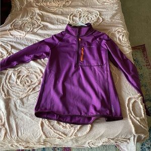 BRAND NEW NEVER WORN Eddie Bauer pullover.